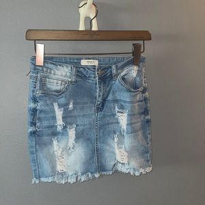 Forever 21 cute distressed denim skirt